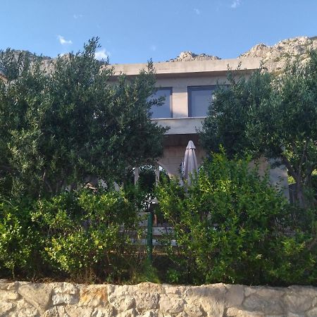 Holiday Home With Free Parking By The Beach 布雷拉 外观 照片