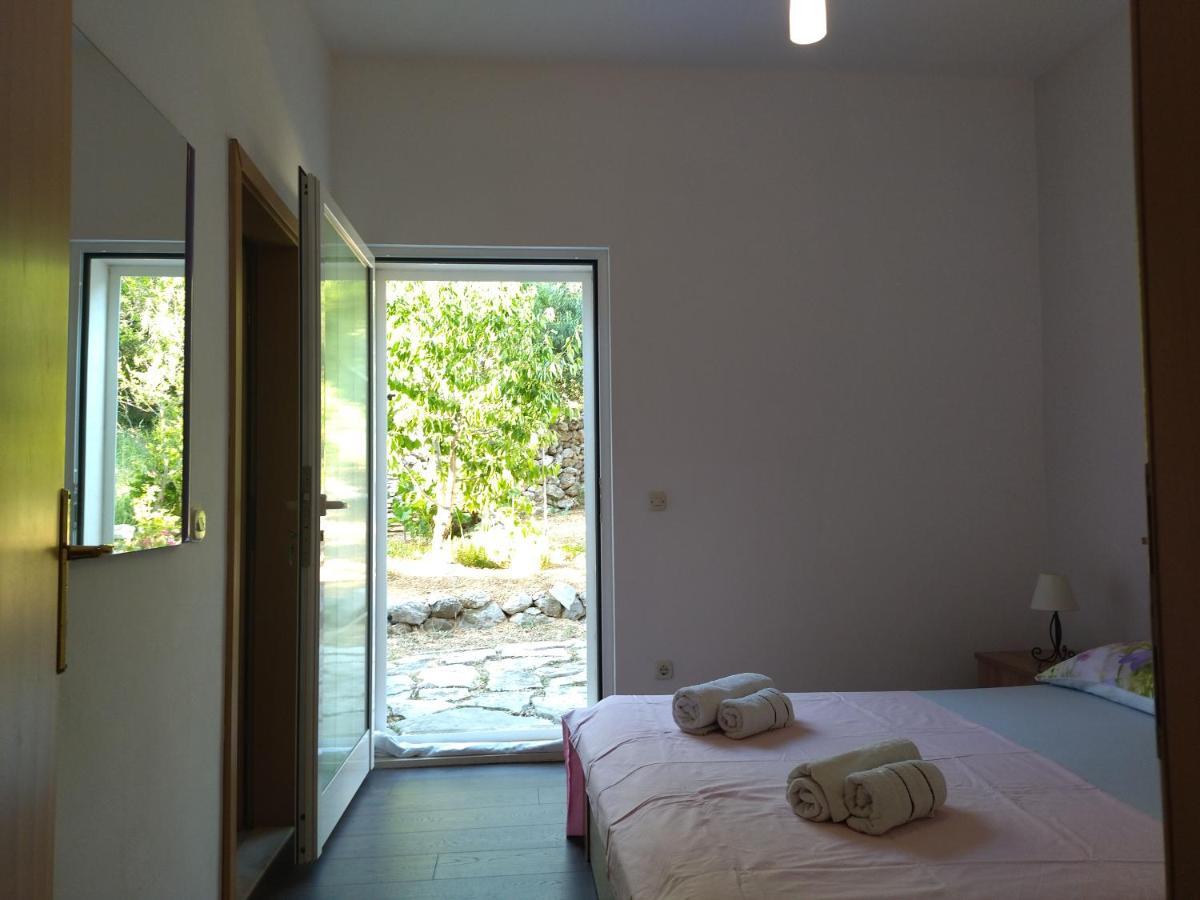 Holiday Home With Free Parking By The Beach 布雷拉 外观 照片