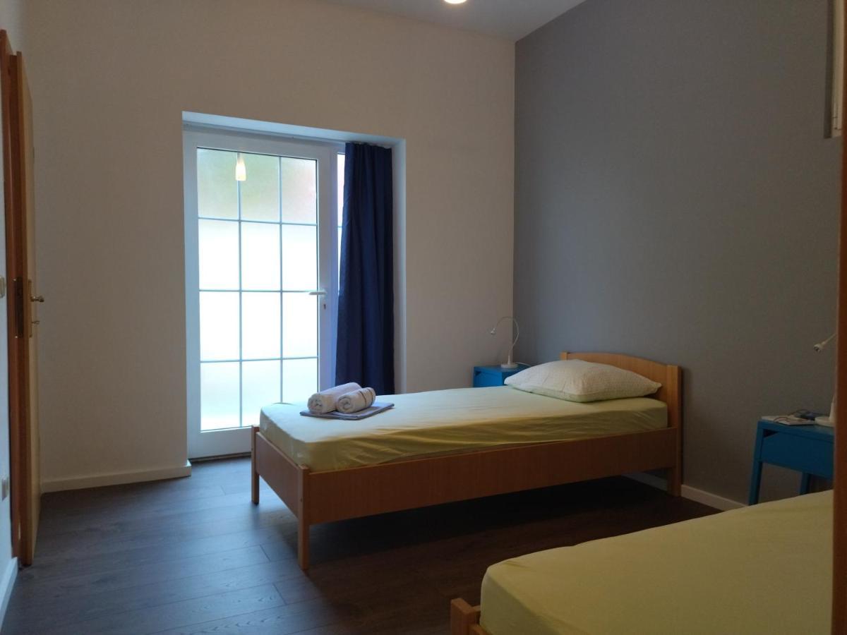 Holiday Home With Free Parking By The Beach 布雷拉 外观 照片